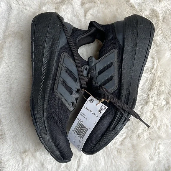 Adidas Y-3 Ultraboost light women’s running shoes size 7